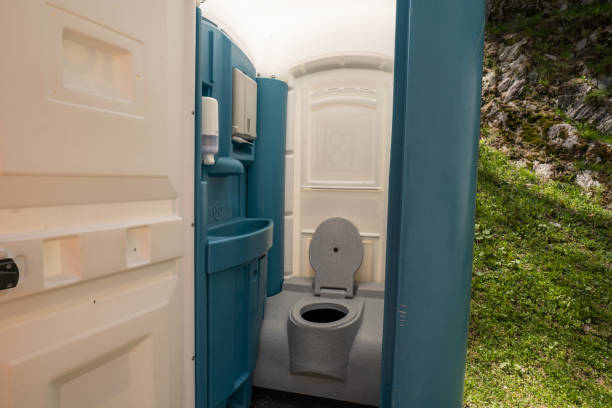 Best Luxury portable toilet rental  in Big Le, AK